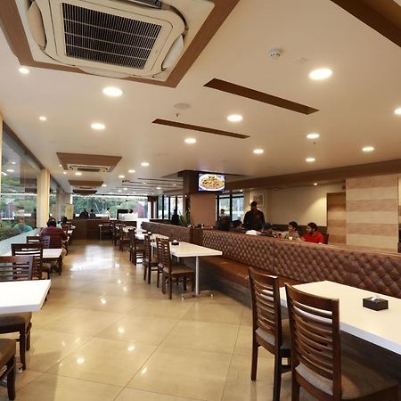As Airport Inn Kochi Екстериор снимка