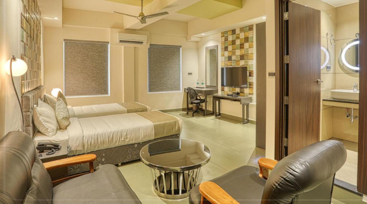 As Airport Inn Kochi Екстериор снимка